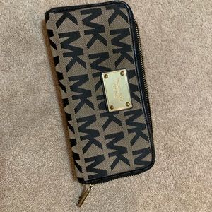 Authentic Micheal Kors Wallet